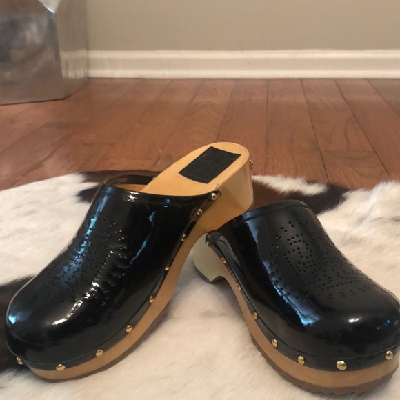 Tory Burch Shoes - Tory Burch Mule: Black Patent Leather w/Gold Studs & Wooden Platform/Size 7M